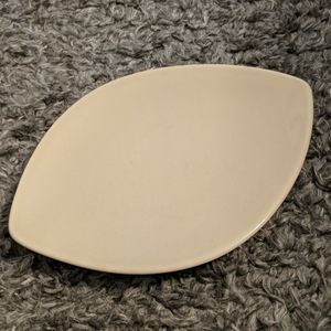 Leaf shape serving dish